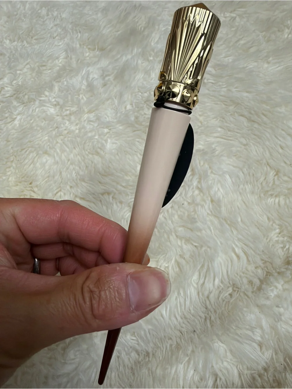 Christian Louboutin Rouge Stiletto Les Nudes Shine Lipstick 3C NUDE